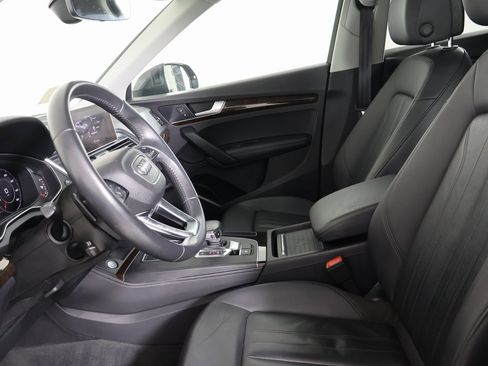 Used 2019 Audi Q5 2.0T Premium Plus w/ Premium Plus Package image 19