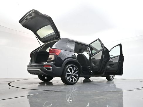 Used 2024 Volkswagen Taos SE FWD image 48