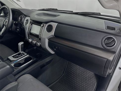 Used 2014 Toyota Tundra SR5 w/ SR5 Upgrade Package image 27
