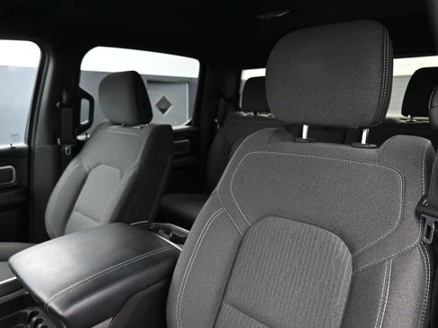 Used 2019 RAM 1500 Big Horn AWD/4WD image 13