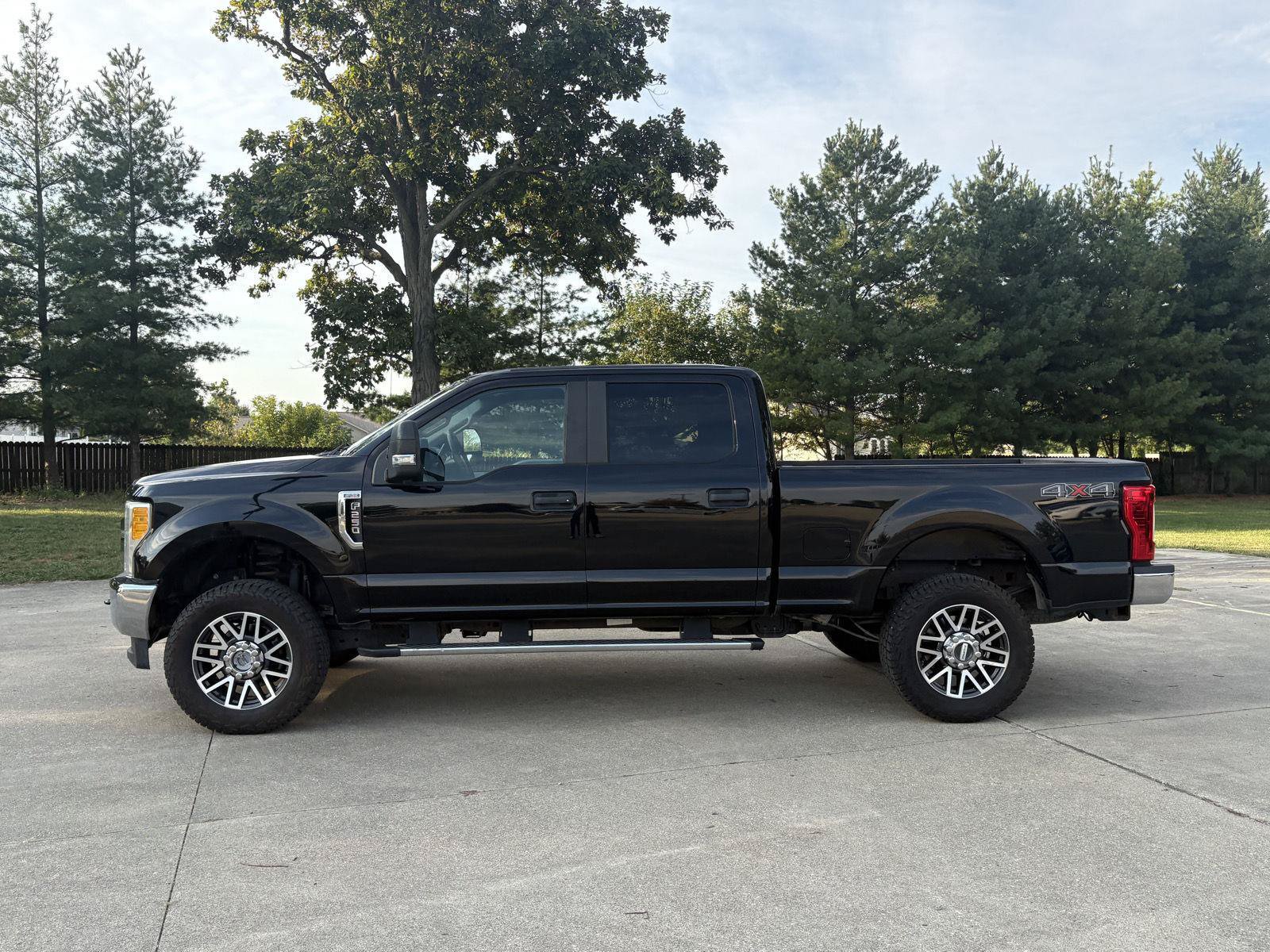 Used 2017 Ford F250 XL w/ STX Appearance Package AWD/4WD image 20