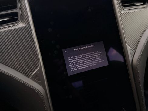 Used 2020 Tesla Model S Long Range AWD/4WD image 43