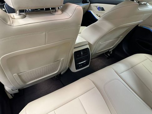 Used 2020 BMW 330i xDrive 330i xDrive w/ Convenience Package image 19