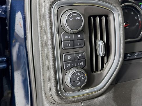 Used 2020 Chevrolet Silverado 1500 LTZ w/ LTZ Premium Package image 15