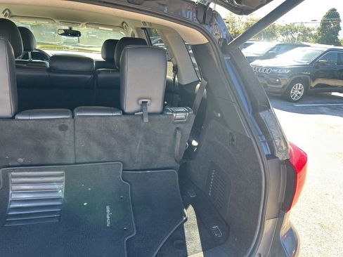 Used 2019 Nissan Pathfinder SL w/ Cargo Package image 31