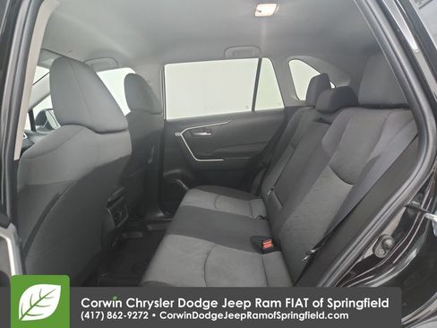 Used 2023 Toyota RAV4 XLE FWD image 29
