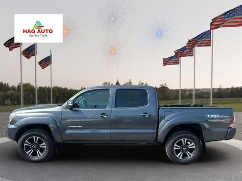 Used 2014 Toyota Tacoma 4x4 Double Cab w/ TRD Sport Package image 8