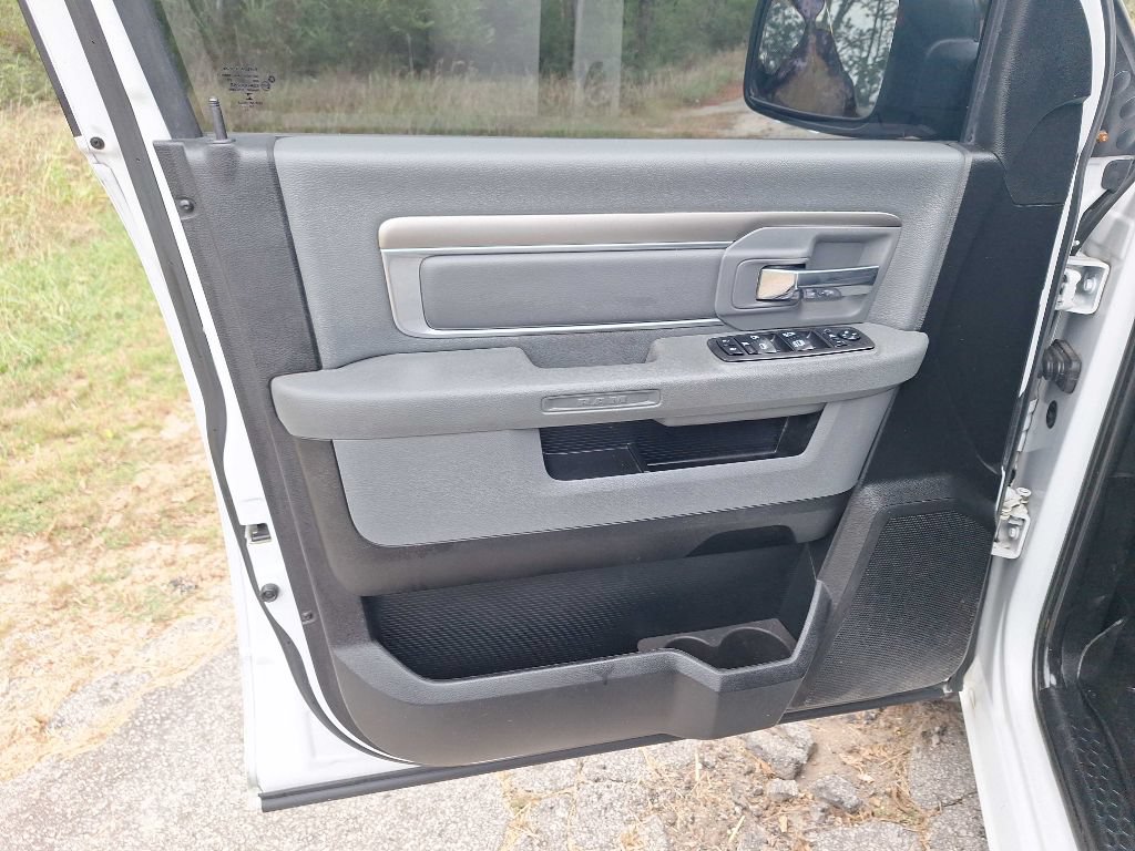 Used 2019 RAM 1500 Big Horn RWD image 7