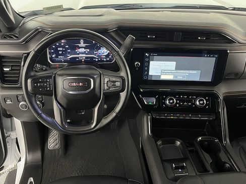 Used 2024 GMC Sierra 2500 AT4 w/ AT4 Preferred Package image 14
