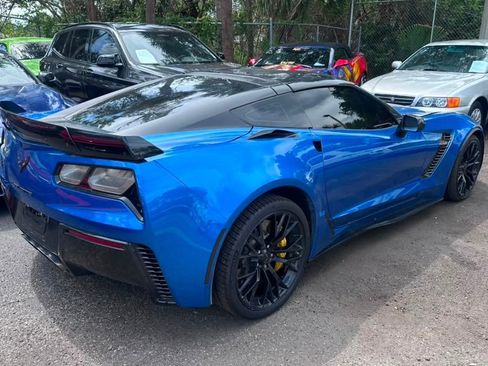 Used 2015 Chevrolet Corvette Z06 w/ 3LZ Preferred Equipment Group RWD image 9