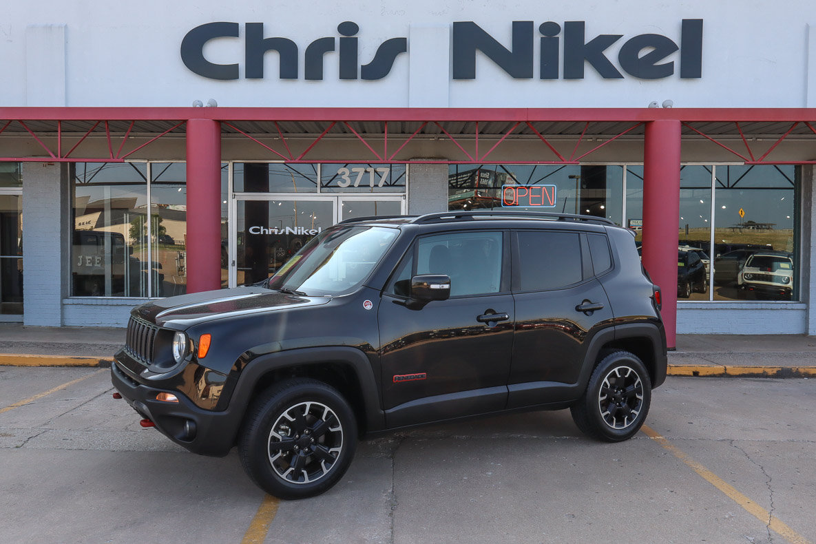 Used 2023 Jeep Renegade Trailhawk AWD/4WD image 1