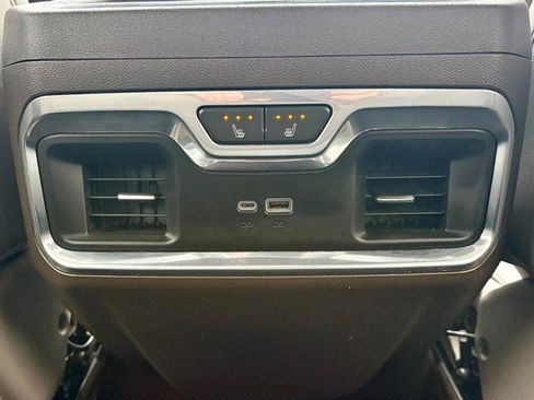 Used 2024 GMC Sierra 2500 SLT w/ SLT Premium Package image 13