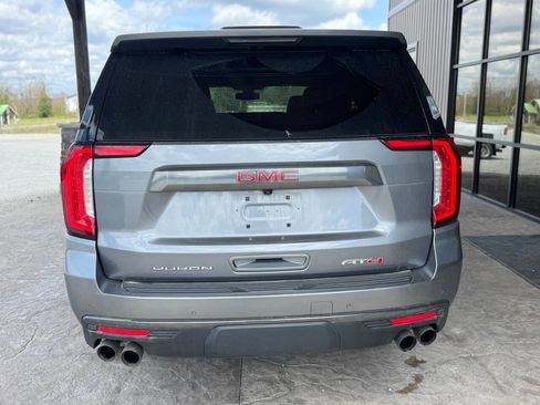 Used 2022 GMC Yukon AT4 w/ Technology Package image 10