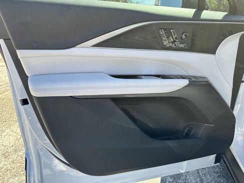 New 2026 Cadillac Lyriq Sport image 21