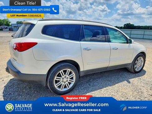 Used 2011 Chevrolet Traverse LT w/ White Premiere Package FWD image 4