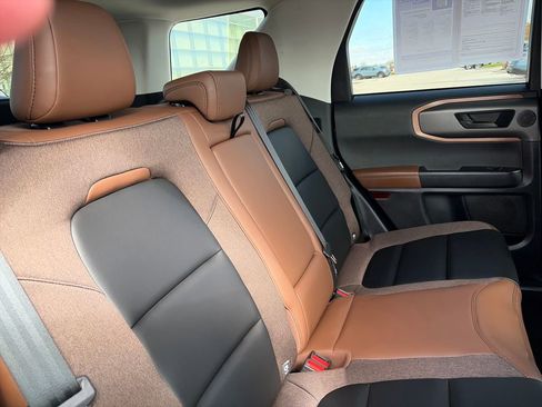 Used 2025 Ford Bronco Sport Outer Banks w/ Outer Banks Tech Package+ image 42