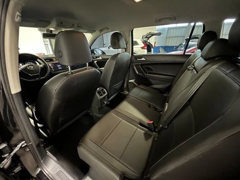 Used 2020 Volkswagen Tiguan SE FWD image 15