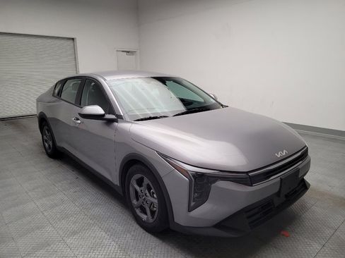 Used 2025 Kia K4 FWD image 13