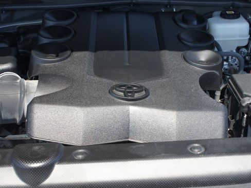 Used 2024 Toyota 4Runner SR5 AWD/4WD image 24