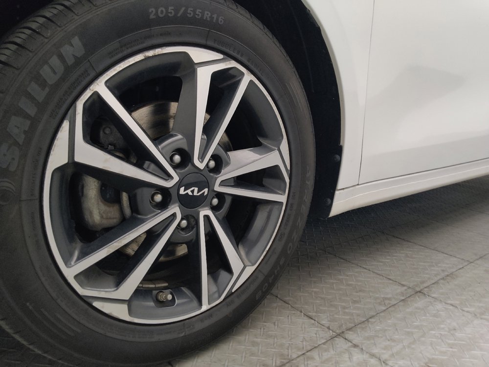 Used 2023 Kia Forte LXS FWD image 31