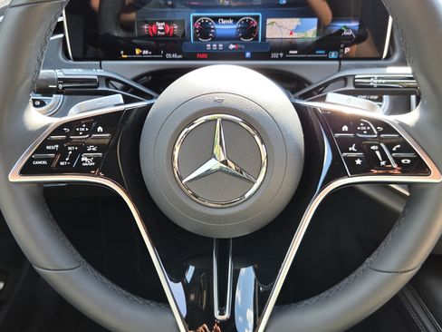 Used 2024 Mercedes-Benz E 350 4MATIC Sedan image 22