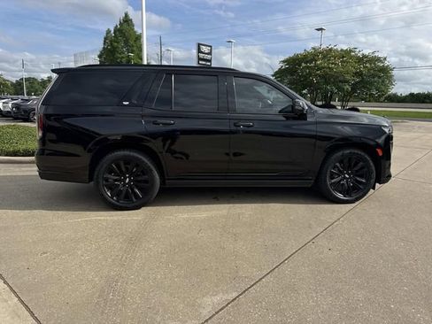 Used 2022 Cadillac Escalade Sport Platinum AWD/4WD image 4