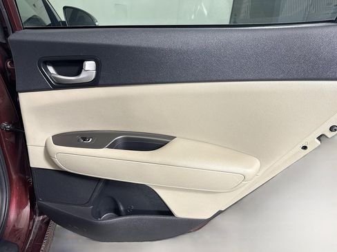 Used 2016 Kia Optima LX w/ LX Convenience Package image 27