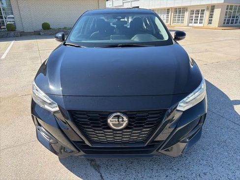 Used 2023 Nissan Sentra SR w/ Midnight Edition Package FWD image 3