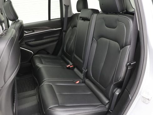 Used 2023 Jeep Grand Cherokee 4WD 4xe image 11