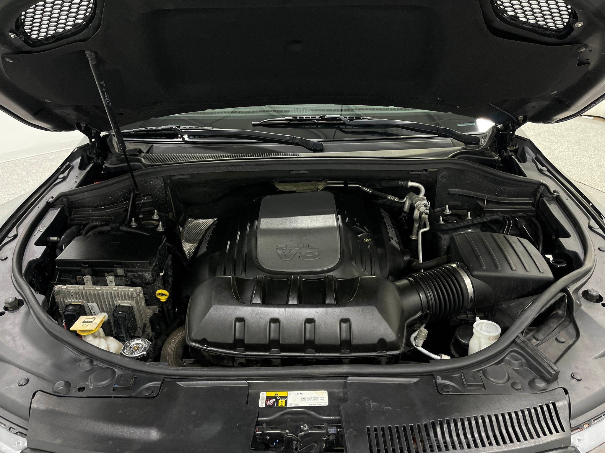 Used 2020 Dodge Durango R/T w/ Blacktop Package AWD/4WD image 26