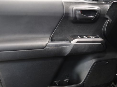 Used 2022 Toyota Tacoma TRD Pro AWD/4WD image 14