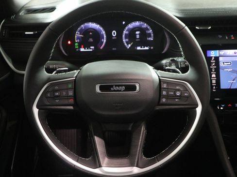 New 2026 Jeep Grand Cherokee Limited AWD/4WD image 17