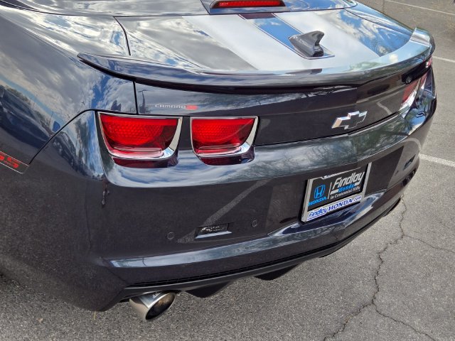 Used 2013 Chevrolet Camaro SS w/ RS Package RWD image 5