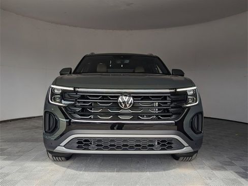 New 2026 Volkswagen Atlas Cross Sport SE image 3