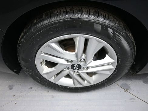 Used 2020 Hyundai Elantra Value Edition w/ Cargo Package (C1) image 12