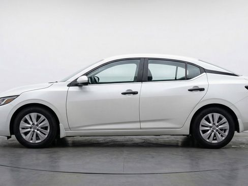 Used 2025 Nissan Sentra S FWD image 5