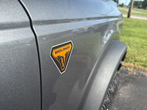 New 2025 Ford Bronco Badlands image 15