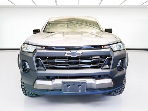 Used 2024 Chevrolet Colorado Trail Boss w/ Advanced Trailering Package AWD/4WD image 2