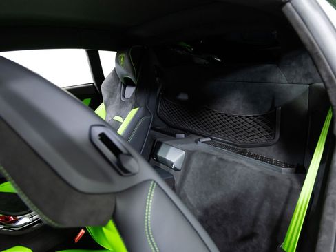 Used 2024 Lamborghini Huracan Sterrato image 34