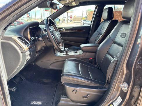 Used 2014 Jeep Grand Cherokee Overland w/ Advanced Technology Group AWD/4WD image 13