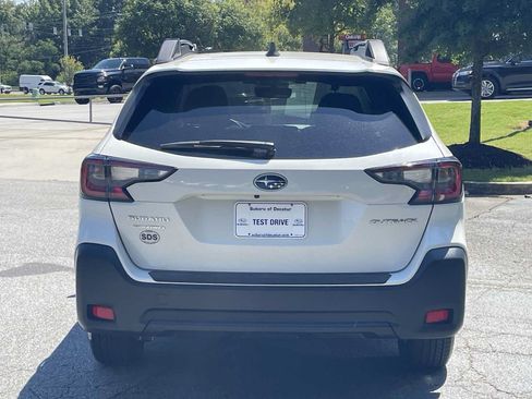 Used 2025 Subaru Outback Premium w/ Popular Package #1 AWD/4WD image 3