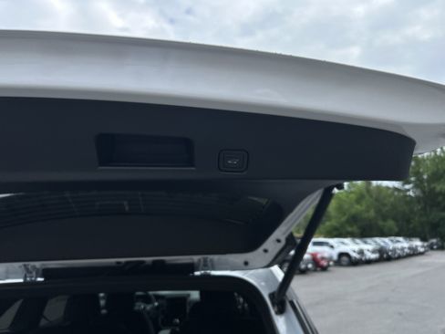 New 2026 GMC Acadia AT4 w/ Luxury Package AWD/4WD image 12