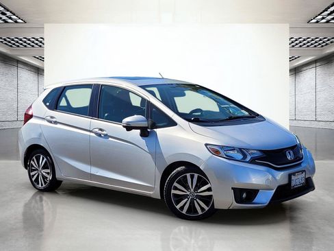 Used 2015 Honda Fit EX image 2