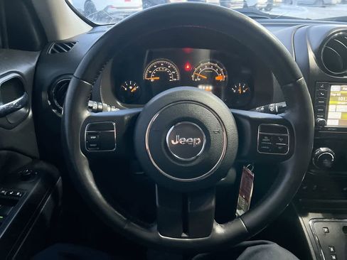 Used 2015 Jeep Patriot Latitude image 14