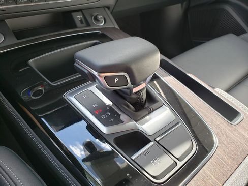 Used 2025 Audi Q5 2.0T Premium Plus image 25