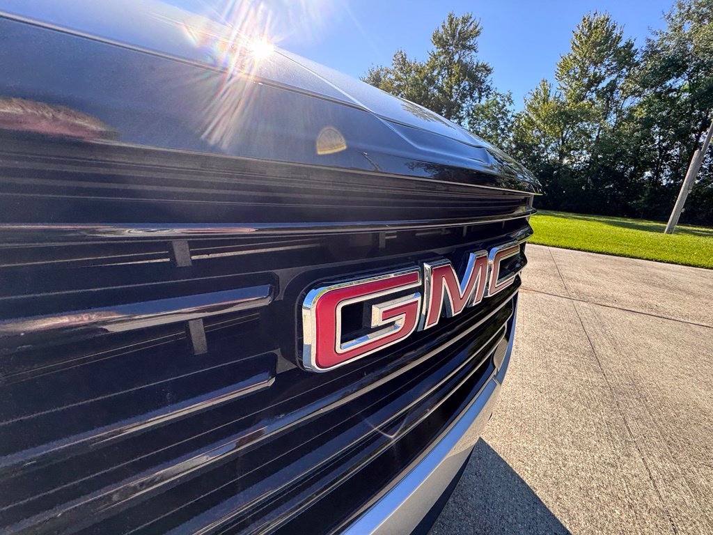 Used 2022 GMC Terrain SLE w/ Driver Convenience Package FWD image 31