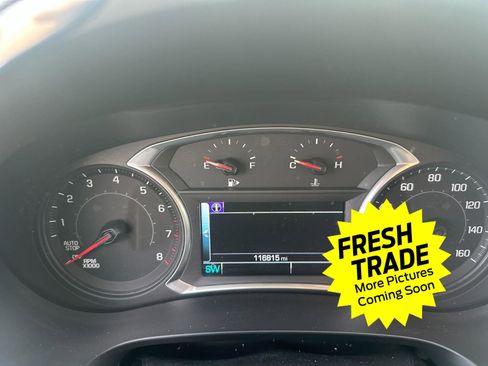 Used 2017 Chevrolet Malibu LT w/ Leather Package image 8