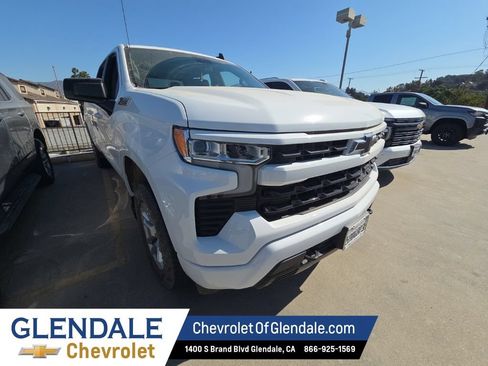 Used 2022 Chevrolet Silverado 1500 RST w/ Z71 Off-Road Package AWD/4WD image 9