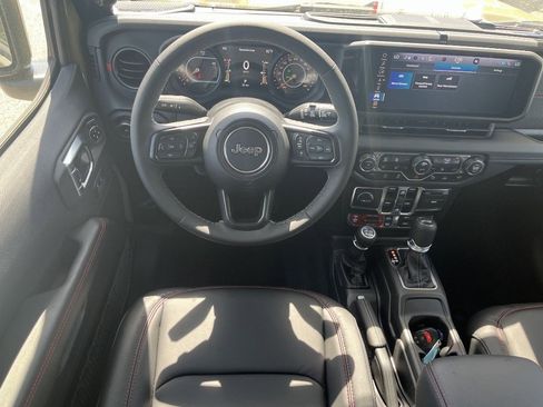 New 2026 Jeep Wrangler Unlimited Rubicon image 14