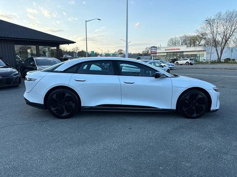 Used 2024 Lucid Air Touring image 17